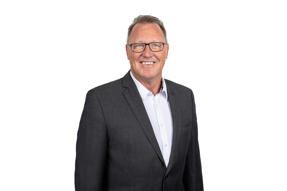 Portrait of Ian Hedges, member of the Australian Executive Committee at Heidelberg Materials.
