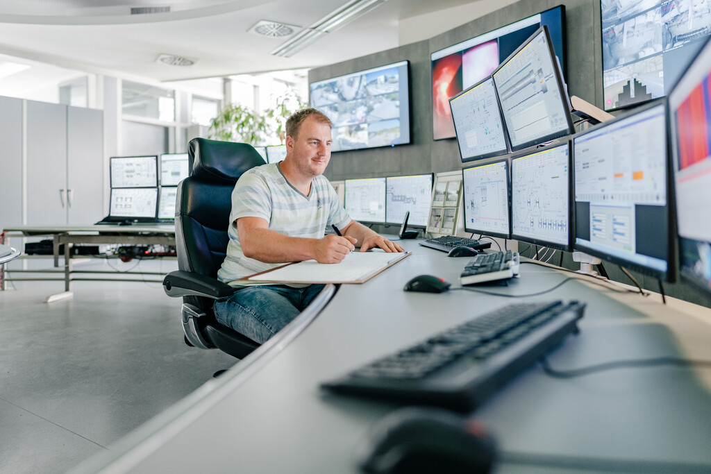 Operator monitoring digital construction systems